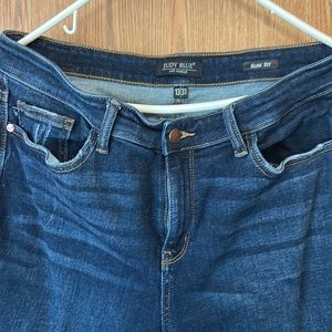 Judy Blue Slim Fit Shark Bites 13/31  (size 16 )
